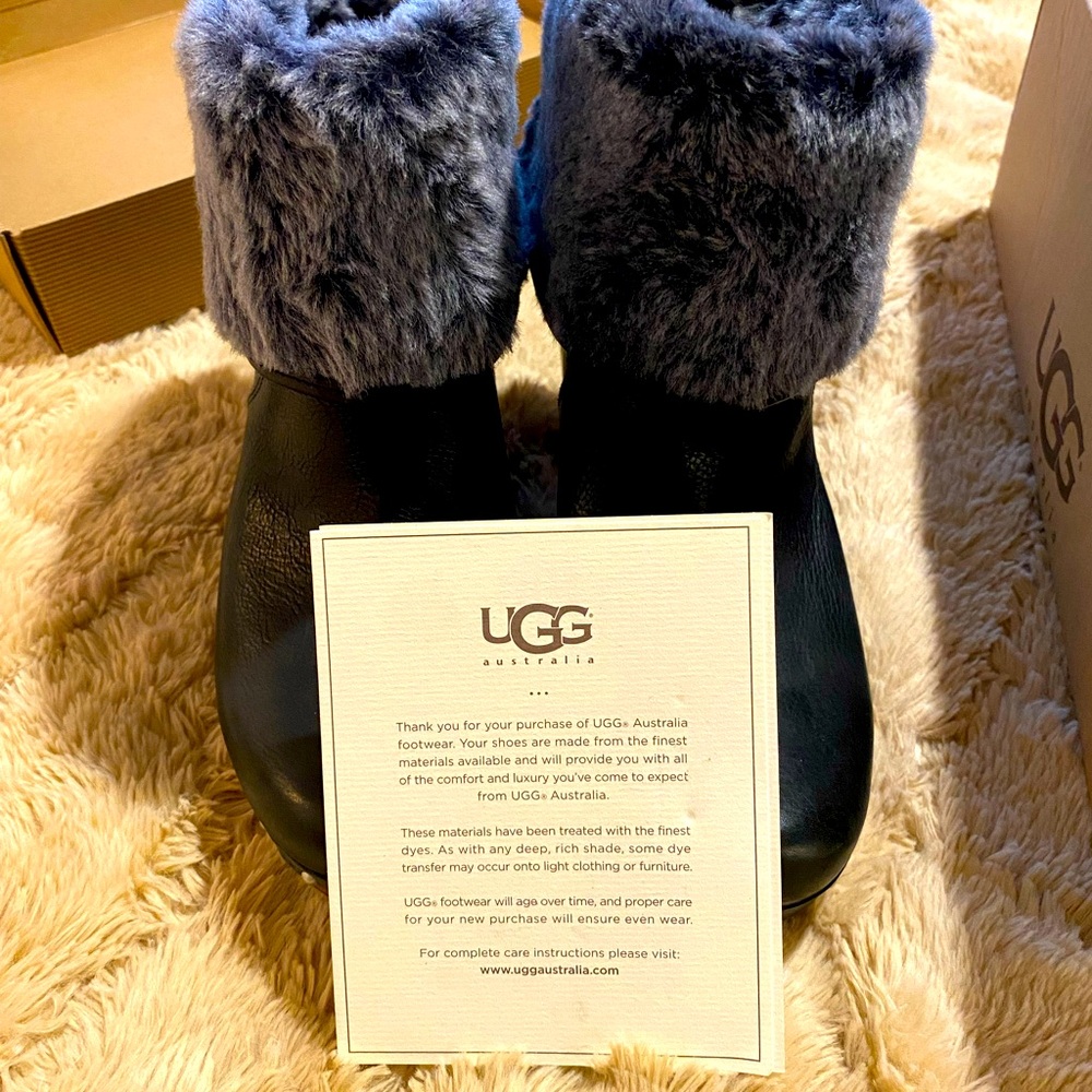 UGGS black Lynnea size 7